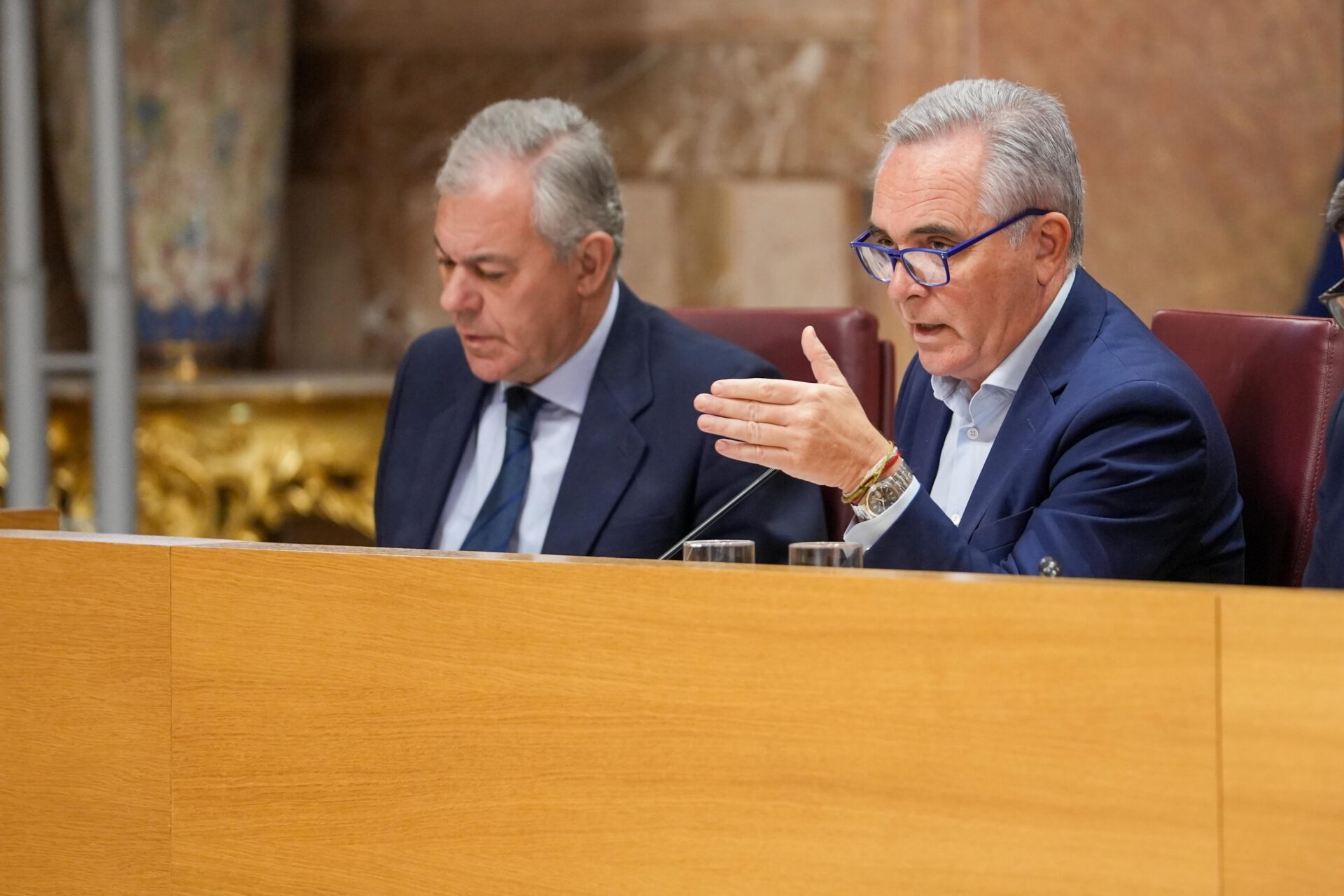 El Pleno aprueba inicialmente el proyecto de Ordenanzas Fiscales para el ejercicio de 2027 que contempla una nueva bajada del IBI del 1 % y bonificaciones de hasta el 95 % a empresas que contraten de forma indefinida