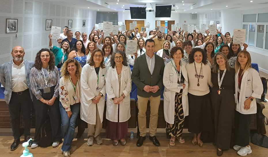 Distinguen a 26 unidades del Puerta del Mar y San Carlos por sus cuidados excelentes