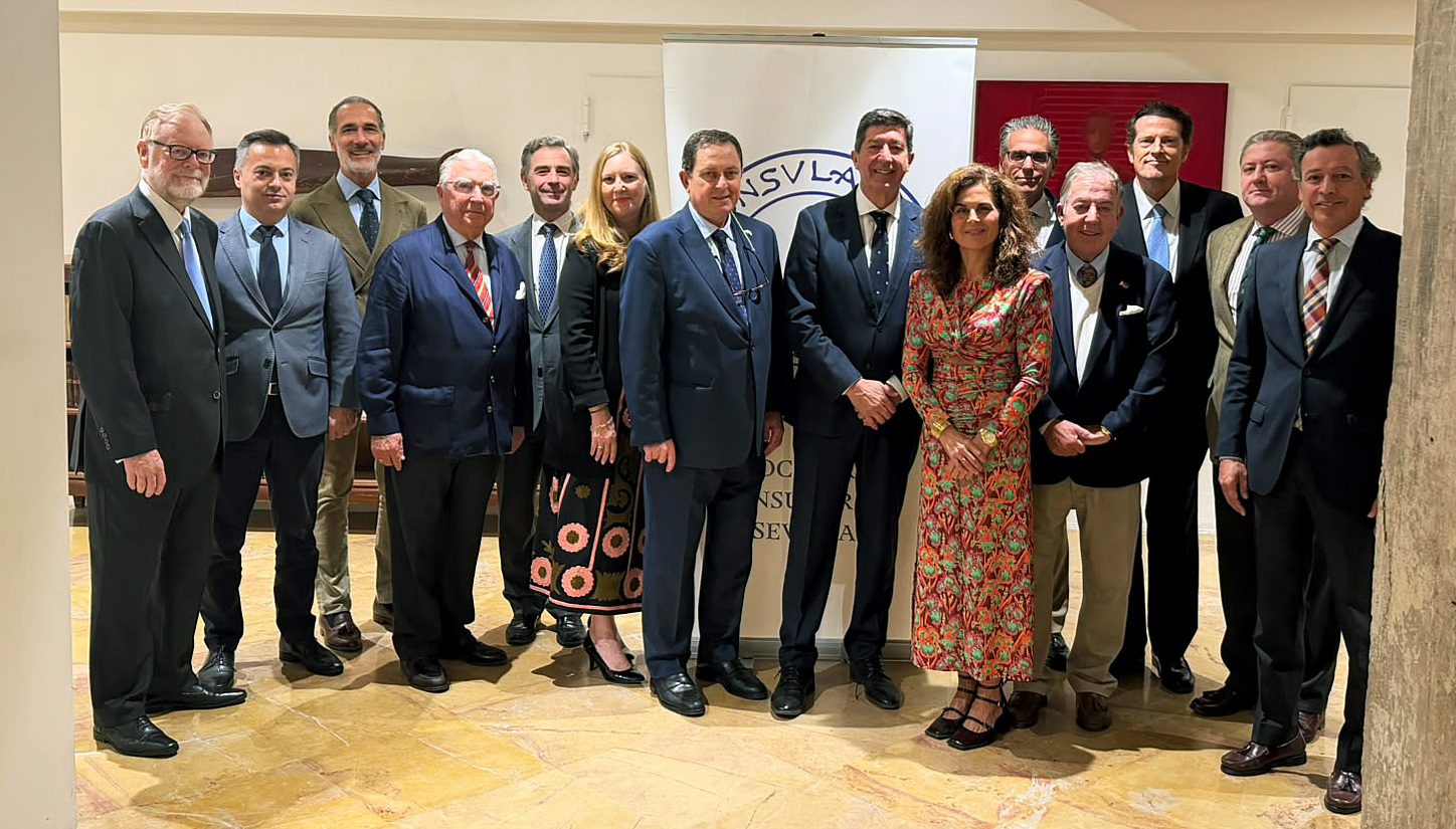El presidente del CES de Andalucía comparte con representantes consulares los principales retos económicos y sociales de la comunidad  ,Síguenos en: